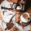 Espressor manual 15 bar, cappuccino, 850W, rezervor apa 1.6 l, Maro