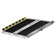 Rampa pliabila si portabila din aluminiu, suprafata aderenta, Capacitate max 360 kg, Dimensiune 610 x 745 x 60 mm