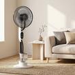 Ventilator cu picior si pulverizare apa, 3 x viteze, 57 dB, 75 W, Telecomanda, Diametrul elicei 36 cm