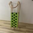 Sanie din lemn Strend Pro Appache, dimensiune 111x34.5x51 cm, verde