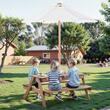 Masa picnic cu 2 banci si umbrela, Exterior, Lemn brad, Maro, 890 x 800 x 510 mm, pentru copii
