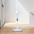 Ventilator cu picior 50 W, 3 x viteze, Oscilatie, Inaltime 70-130 cm, Alb, Telecomanda, afisaj led
