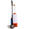 Aparat de stropit cu acumulator, 12 V / 7.2 Ah, capacitate 15 l, 6 duze, tip rucsac si carucior, 2 x Roti, Debit 3.6 l/min, 0-6.4 Bar, Furtun 4 m