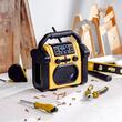 Radio portabil pentru santier/Camping, Bluetooth, IP54, 10W, AM/FM, antena telescopica, Afisaj Digital, Baterie (6x R14) și alimentarea rețea, Ceas, Aux, Incarcare telefon