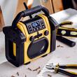 Radio portabil pentru santier/Camping, Bluetooth, IP54, 10W, AM/FM, antena telescopica, Afisaj Digital, Baterie (6x R14) și alimentarea rețea, Ceas, Aux, Incarcare telefon