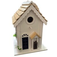 Casuta din lemn pentru pasarele, cu agatatoare, dimensiune 18.5x18.5x25 cm