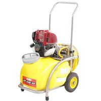 Pulverizator profesional cu carucior GeoTech 30 litri, motor pe benzina 4 timpi, 1.5 CP, 15-25Bar, Inaltime pulverizare 6 m, furtun 10 m